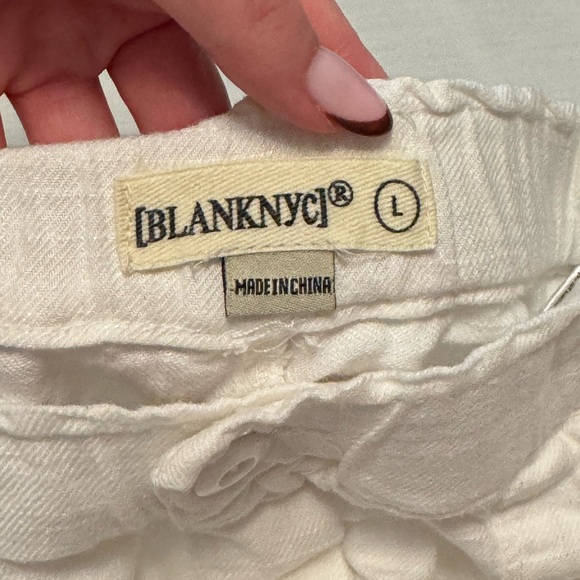 linen blend white shorts - Picture 3 of 3